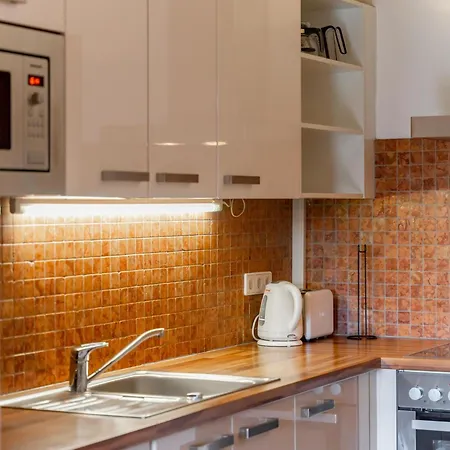 דירה Clarezia קפרון